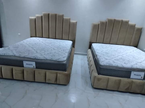 Premium Classic Upholstered BedFrame king size 180 × 200
