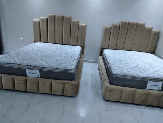 Premium Classic Upholstered BedFrame king size 180 × 200